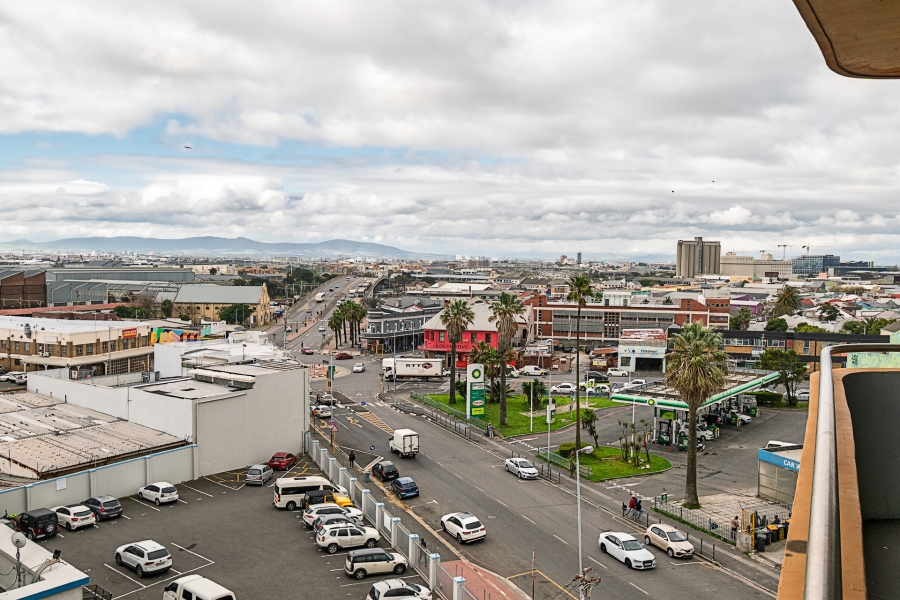 1 Bedroom Property for Sale in Woodstock Western Cape